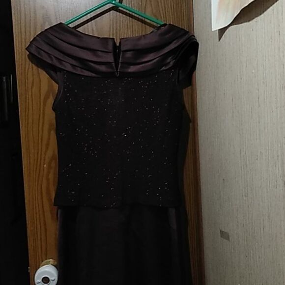 Formal or prom dress - Picture 6 of 6